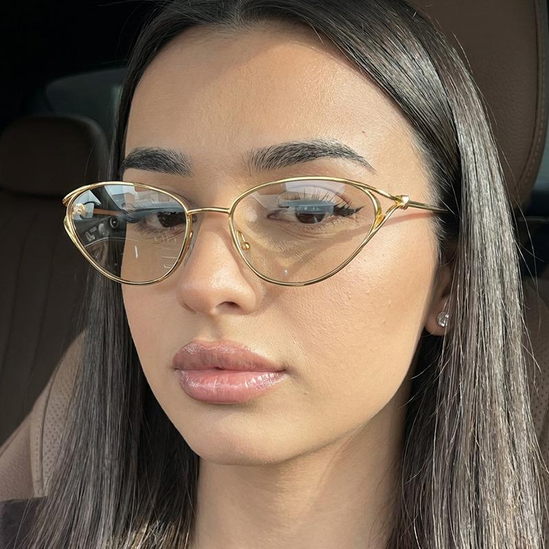 Fashion Small Metal Frame Cat Eye Sunglasses Women Trendy Driving Sun Glasses 2026 Luxury Brand Eyeglasses