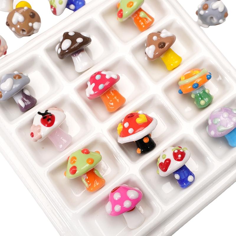 1 pezzo [17x16mm] Perline a forma di fungo in Vetro Colorato Dipinte a Mano Perline Fungo Tridimensionali Accessori Fai da Te per Gioielli Fatti a Mano
