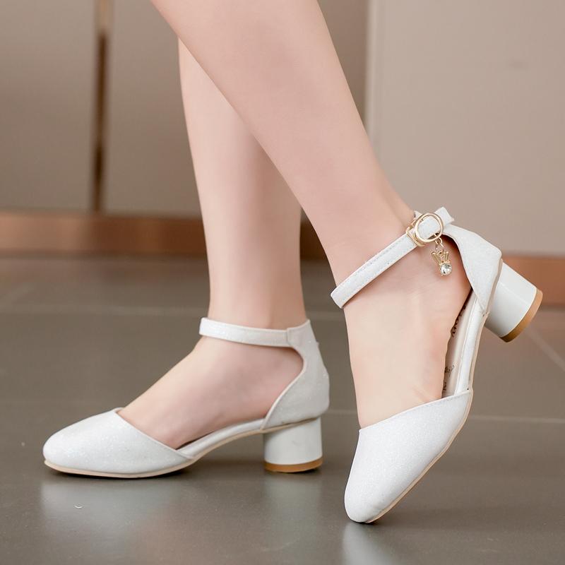 *Summer New Comfortable Children's Casual Shoes Fashionable Elegant Round Head Soft Princess Baotou Middle Heel Sandals