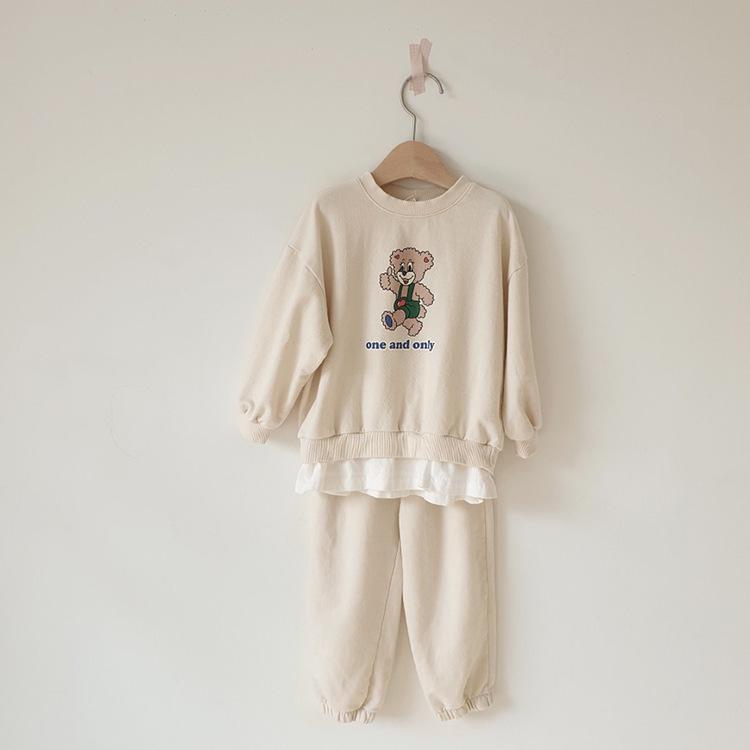 

Korean-Style Heart Bear Print Baby Girl Sweatshirt & Pants Set 90cm
