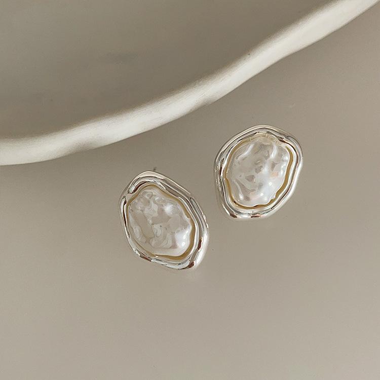 Fashion Asymmetrical Geometric Shape Faux Pearl Stud Earrings for Women Simple Sweet Earring Daily Wear Party Jewelry Gifts