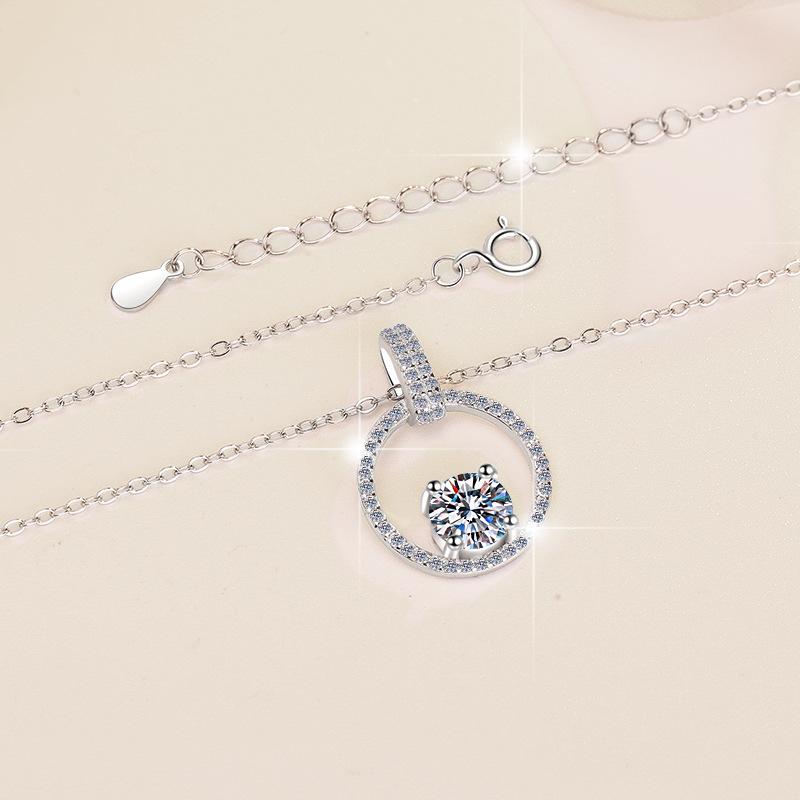 6.5mm S925 Sterling Silver Round Halo Moissanite Pendant Necklace D VVS1 Exquisite Fine Jewelry For Women