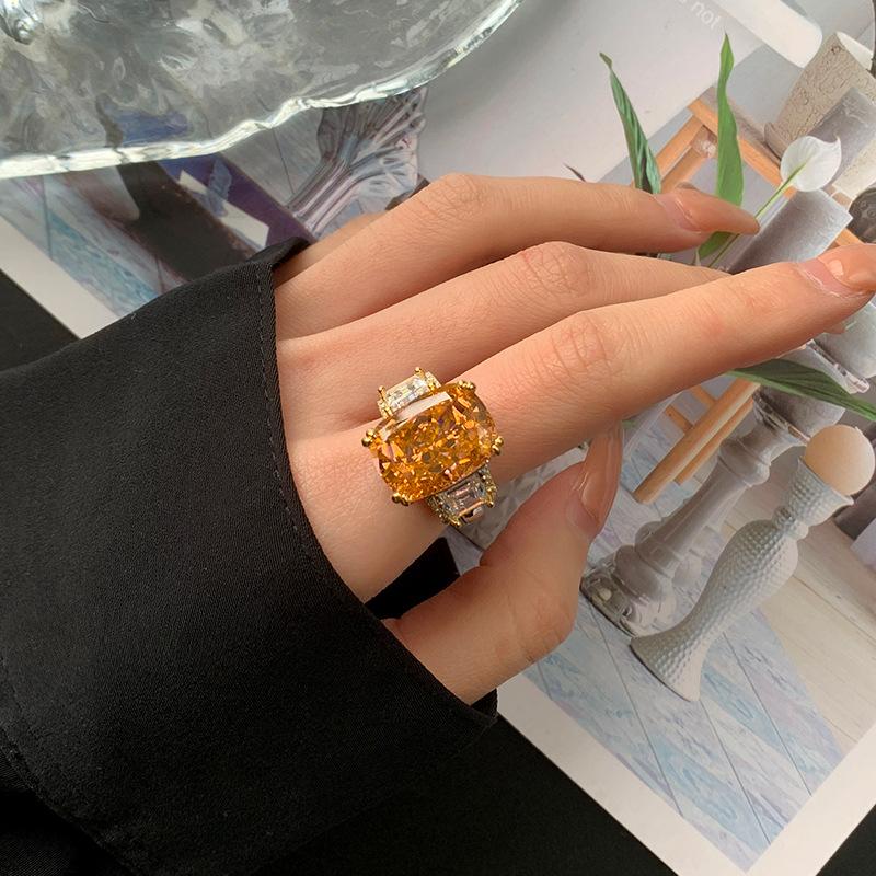 Jewelry Copper Bottom Gold-Plated High Carbon Diamond Ice Flower Square Diamond Copper Setting Temperament Light Luxury Retro Ring Women 12 * 16