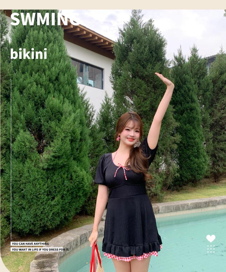 Plus Size One-Piece Skirted Swimsuit: Slimming Japanese Style for Girls