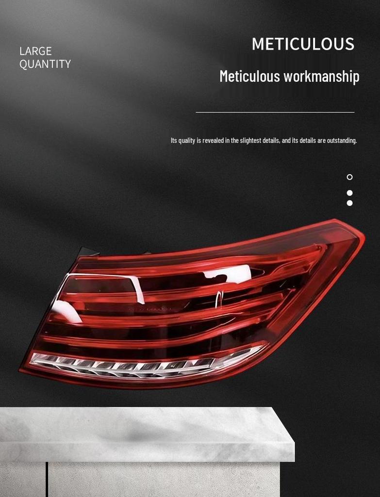14-16 Mercedes-Benz W207 Rear Taillight Assembly: Inner Brake & Reversing Light (2079063300)