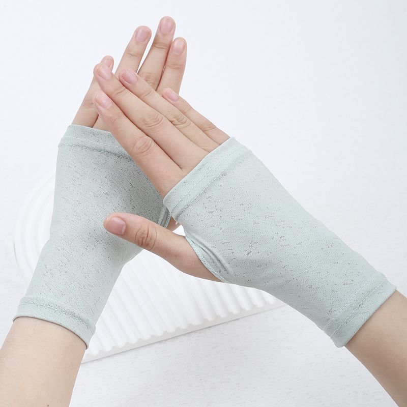 

Ice Silk Half Finger Gloves Summer Thin Men and Women Sun Protection Riding Driving Sports Half Elastic Breathable Open Finger Hand Guard Mint Green All yards
