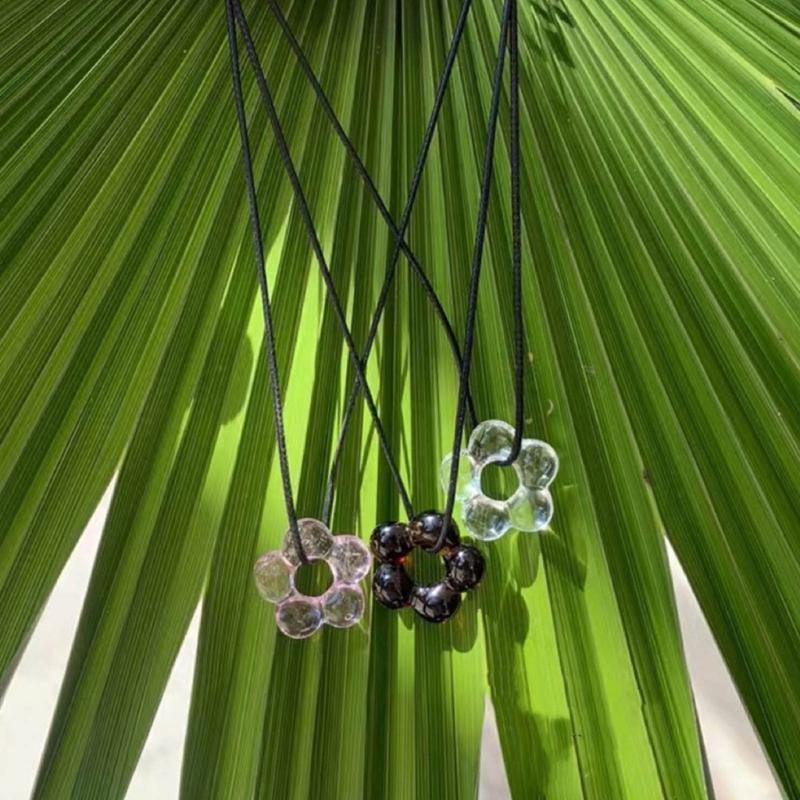 Hollow Out Floral Necklace Fashion Pendant Charm Neckchain Stackable Stylish Choker Chain Handmade Clavicle Chains