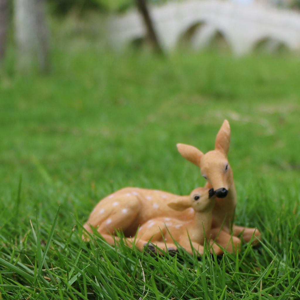 1pc Deer Statue Figurines Yard Statue Garden Decorations ForIndoor And Outdoor Yard Animal Decoration Mini FawnPersonality Small