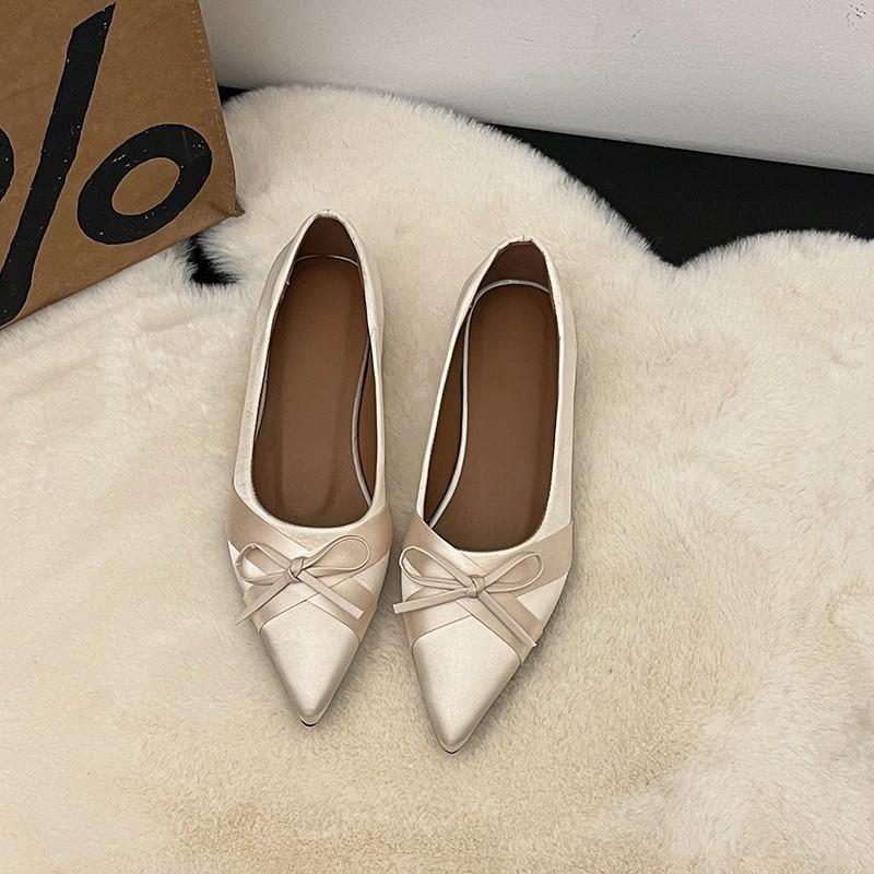 Beautiful French Bow Pointed Single Shoes Women's Autumn 2025 New Models Are Not Tired of Commuting Shallow Mouth Women's Single Shoes