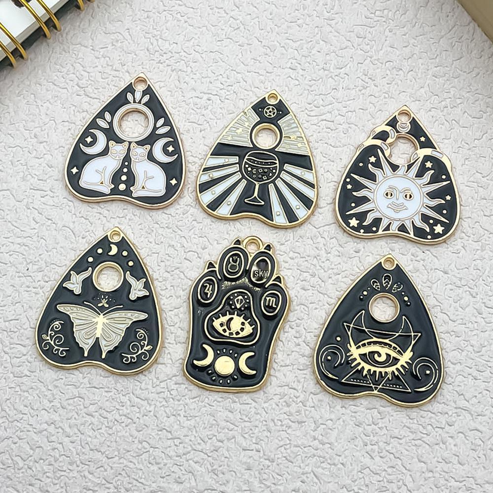 Halloween Enamel Drip Pendants: DIY Earrings, Necklaces & Keychains - Retro Alloy Jewelry Accessories