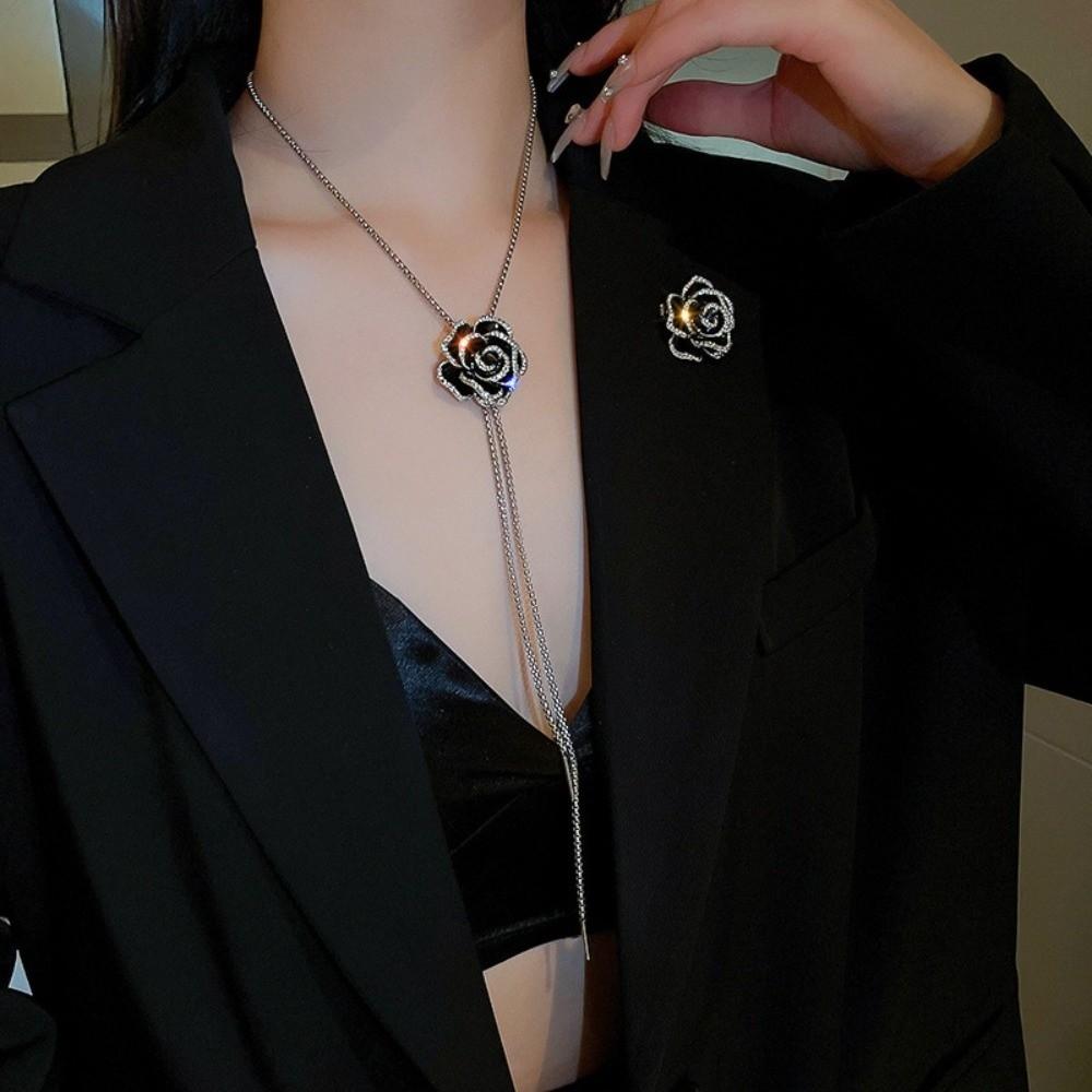 Zinc Zinc Alloy Camellia Necklace Black Clavicle Chain Creative Women Long Necklace  Suit