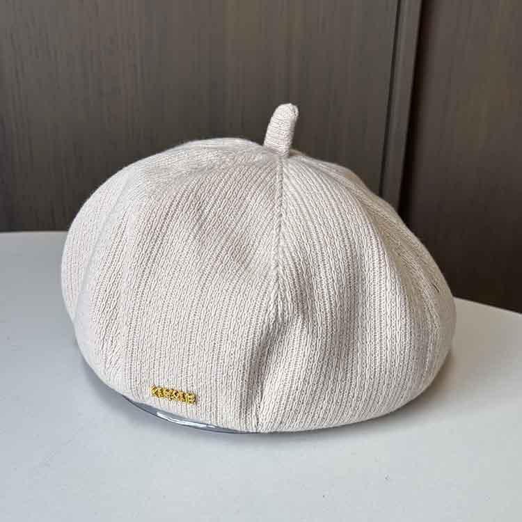 Metal Letter Mark Beret Female Versatile Face Small Bud Hat Casual Literary And Artistic Painter Hat