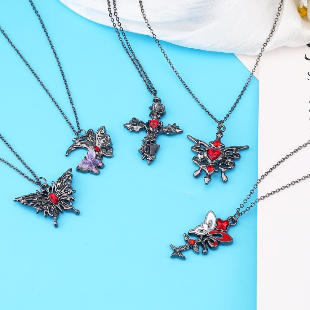 Trendy Gothic Girl Butterfly Heart Necklace with Zircon Pendant
