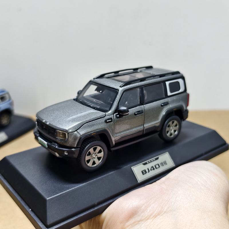 

1: 43 Original Beijing BJ30 BJ40 BJ60 Car Model New SUV Simulation Alloy Car Model Collection Gift Toy