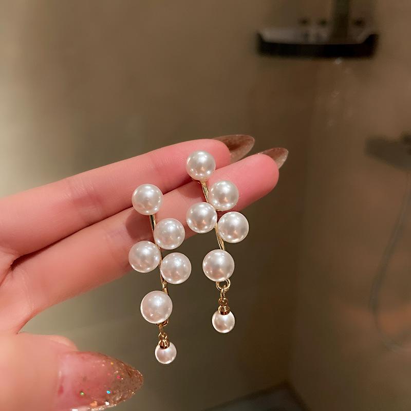 French simple water drop pearl earrings Internet celebrity same earrings retro high temperament earrings women