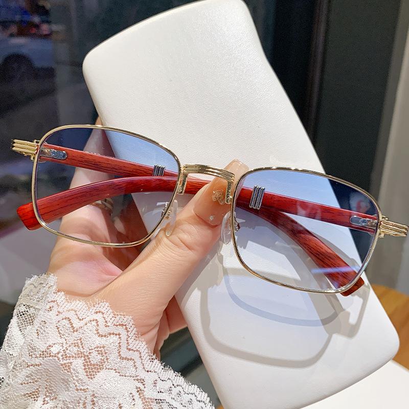 Featured Wooden Temple Full Frame Sunglasses Retro Square Large Frame Travel Glasses Catwalk Sunglasses