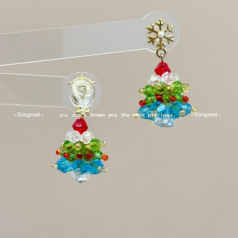 3D Christmas Tree Earrings with Red Bow - Heavy Beaded Crystal Ear Clips, Hand-Woven Holiday Accessories