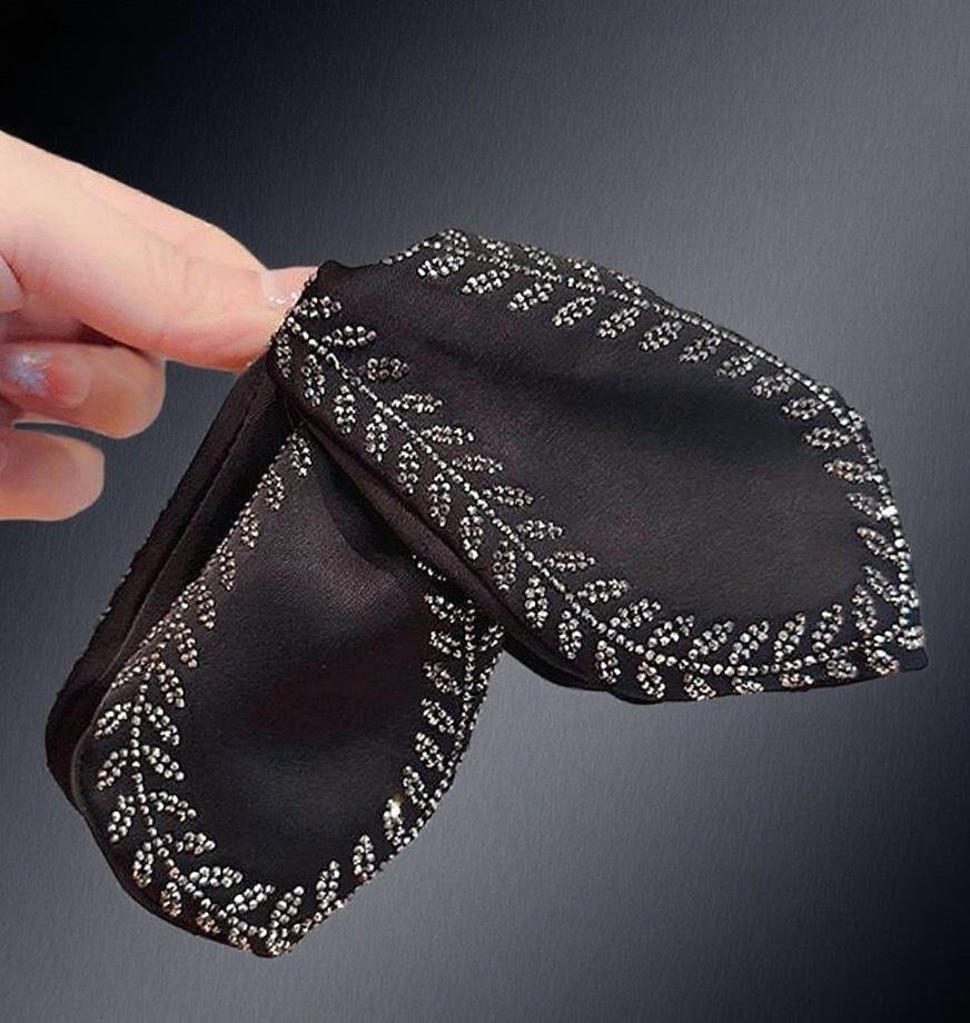 Hepburn Luxury Wheat Ear Triangle Hair Clip for Women - 2025 High-End Updo Shark Clip