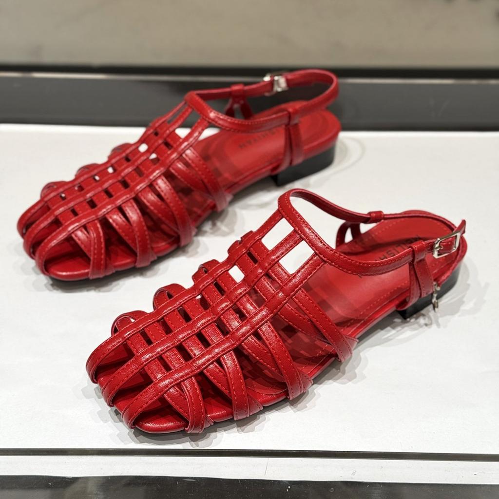 Retro-style Hollowed-out Sandals for Women, New Style Low-heeled Casual Shoes