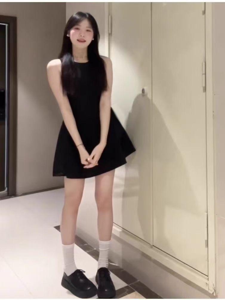 2026 New Sexy Spaghetti Strap Summer Dress - Women's Slimming A-line Short Skirt Hepburn Style