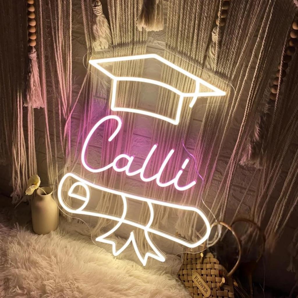 Custom Graduation Name Neon Sign, Congrats Grad Name Sign Class of 2025 Graduation Prom Party Neon Light Backdrop Decor, Gift for Friends, Class Room