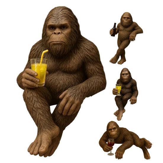 Trinkender Sasquatch Figur Wein Cocktail Wilder Statue Harz Wildmann