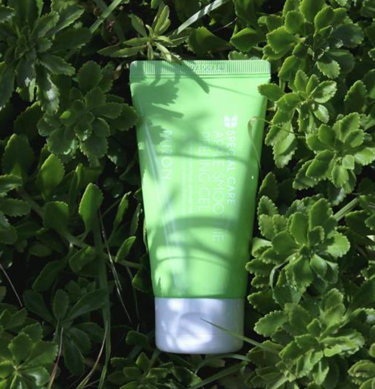 MIZON Apple Smoothie Peeling Gel 121g / Gentle Exfoliating Gel for Smooth & Bright Skin