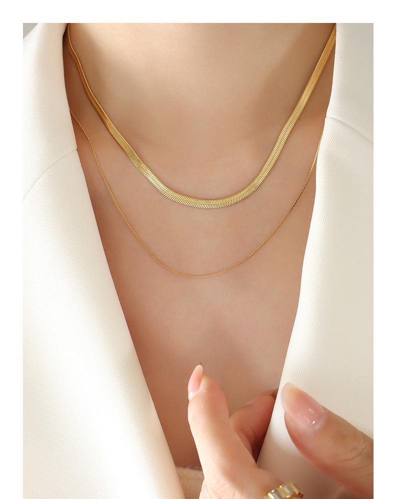 Chic European & American Trendy Double-Layer Blade Chain Necklace: Versatile Hot Girl Fashion Clavicle Piece