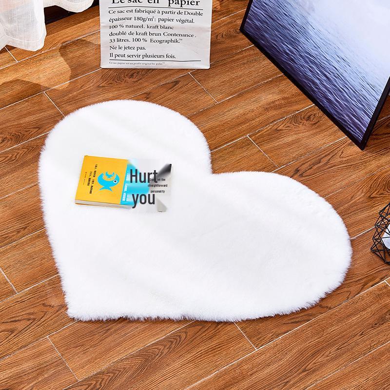 European Style Faux Rabbit Fur Carpet - Modern, Simple Short Pile Velvet Floor Mat for Home Entrance.
