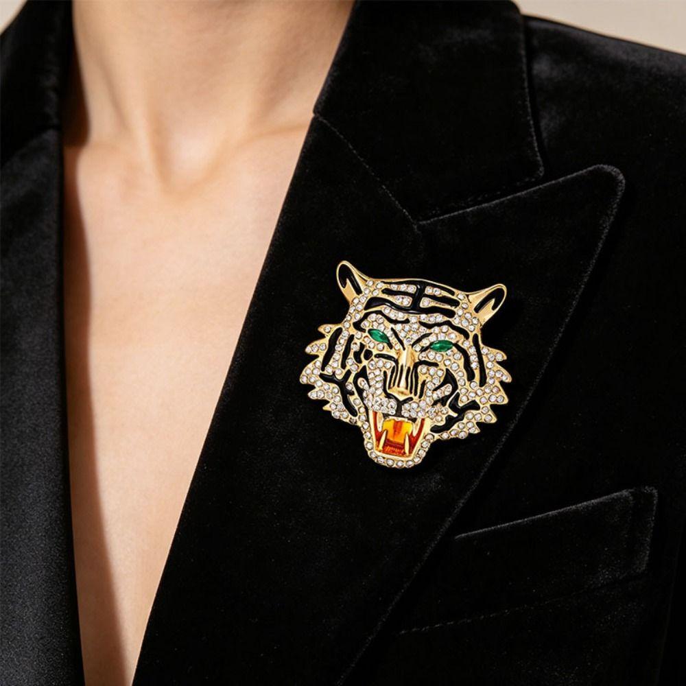 Gold Silver Tiger Head Pin Roaring Animal Badge Backpack Tiger Brooches  Banquet Party