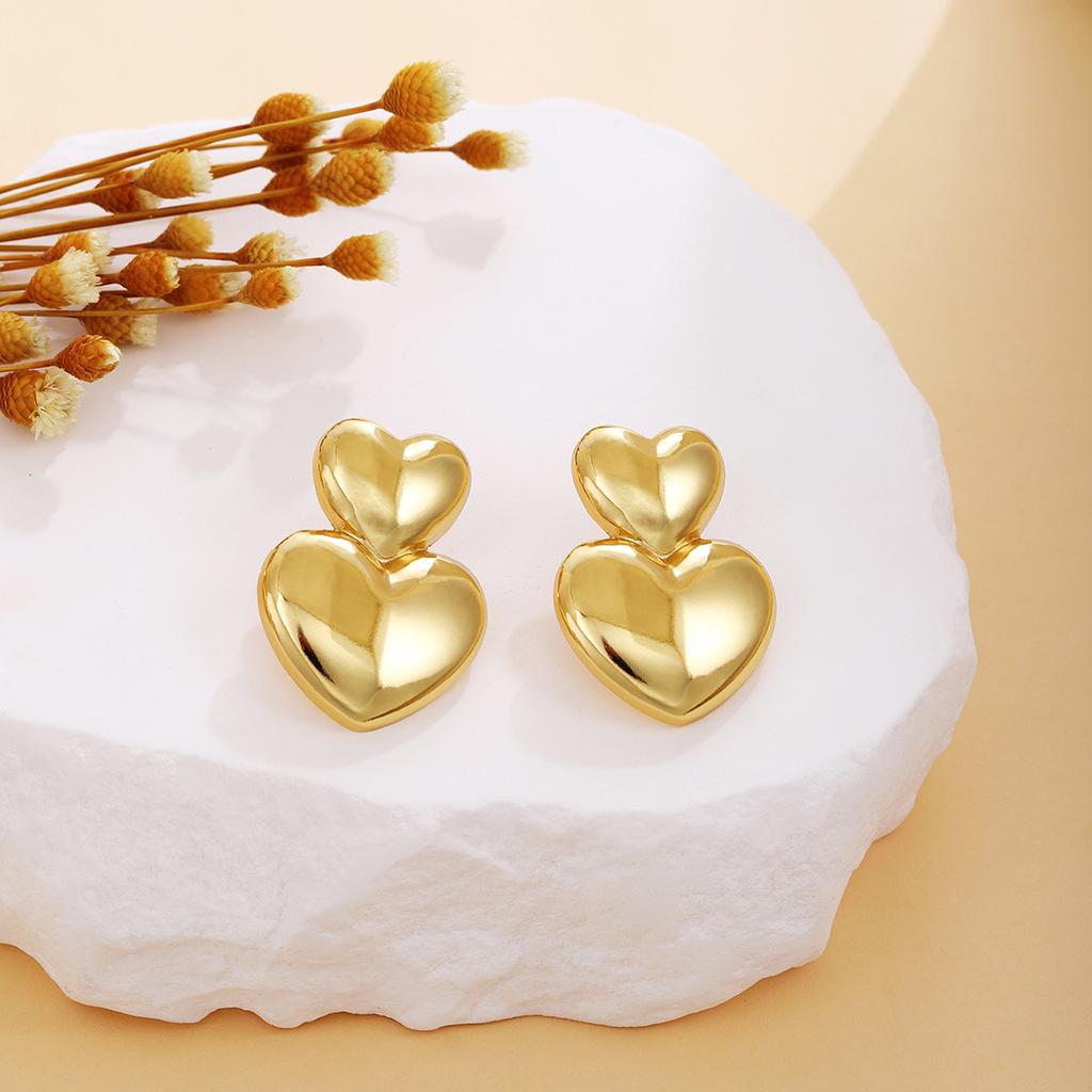 Spiral Maple Leaf Love Hollow Irregular Earrings, Heavy Industry Advanced Sense Metal Style Fashion Temperament Earrings