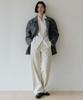 Beullaengkeulumumeon Smooth Corduroy Pants_Ivory