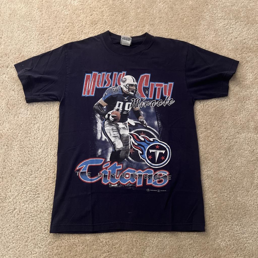 Y2K Tennessee Titans Music City Miracle NFL T Shirt Size Medium Frank Wycheck Unisex T-Shirt