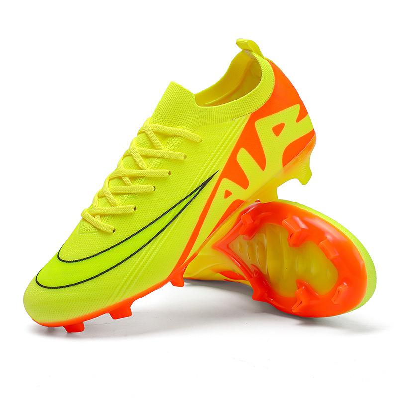 2025 quality one piece 2025 seamless fly-woven football shoes men's low-top AG spikes grass training sneakers