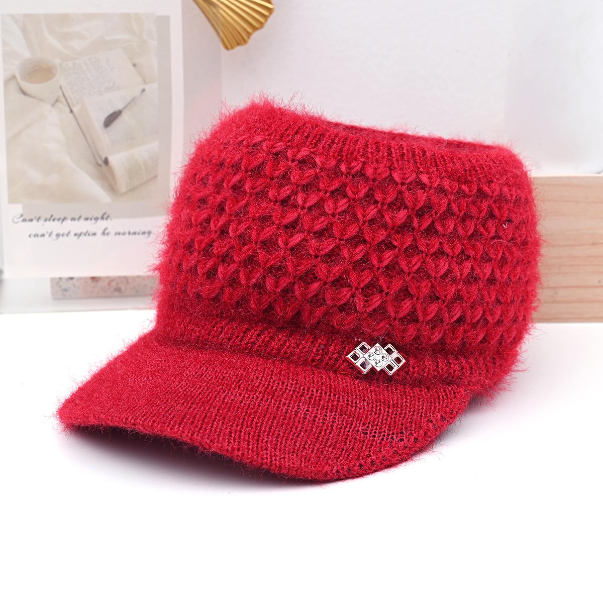 

Autumn and winter women s ear protectors, fleece thermal hat, duck tongue, empty top, ponytail wool hat, cycling cold-proof knitted hat Fleece has high elasticity.