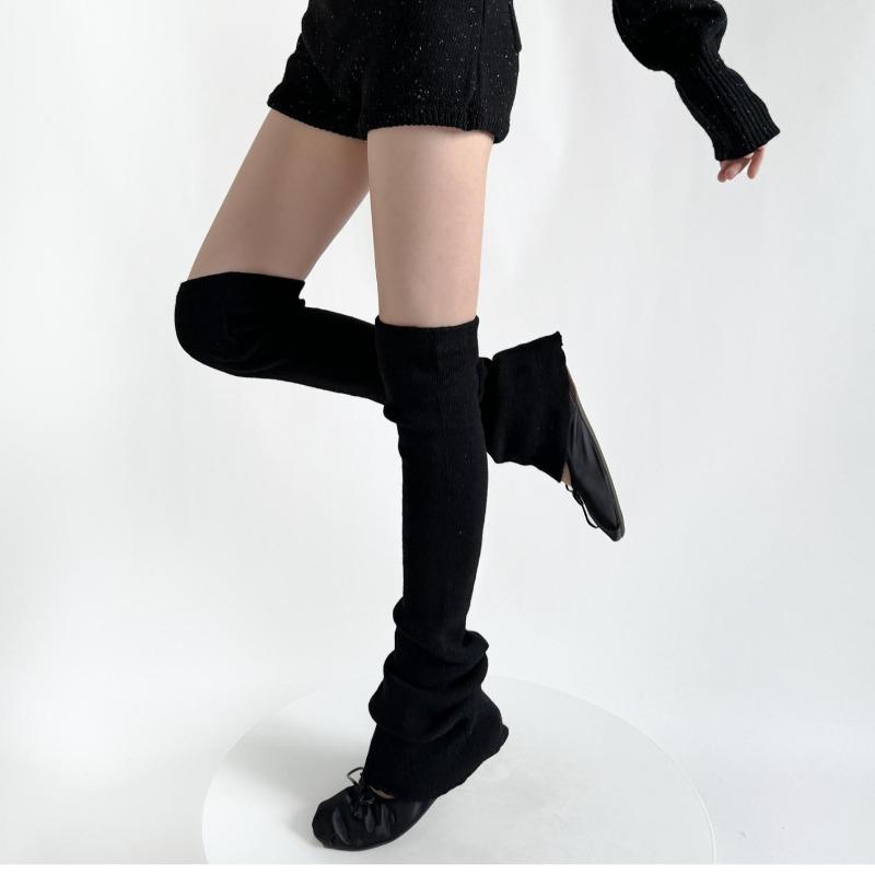 Slightly Flared High-top Sock Knit with An Atmosphere, Creamy White for Slimming, Versatile Leg Covers, Solid Color Over-the-knee Socks