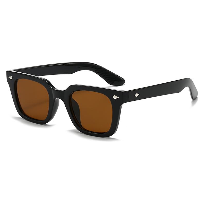 Vintage Square Sunglasses Women Men Trendy UV400 Protection Fashion Sun Glasses for Outdoor Travel Daily Wear