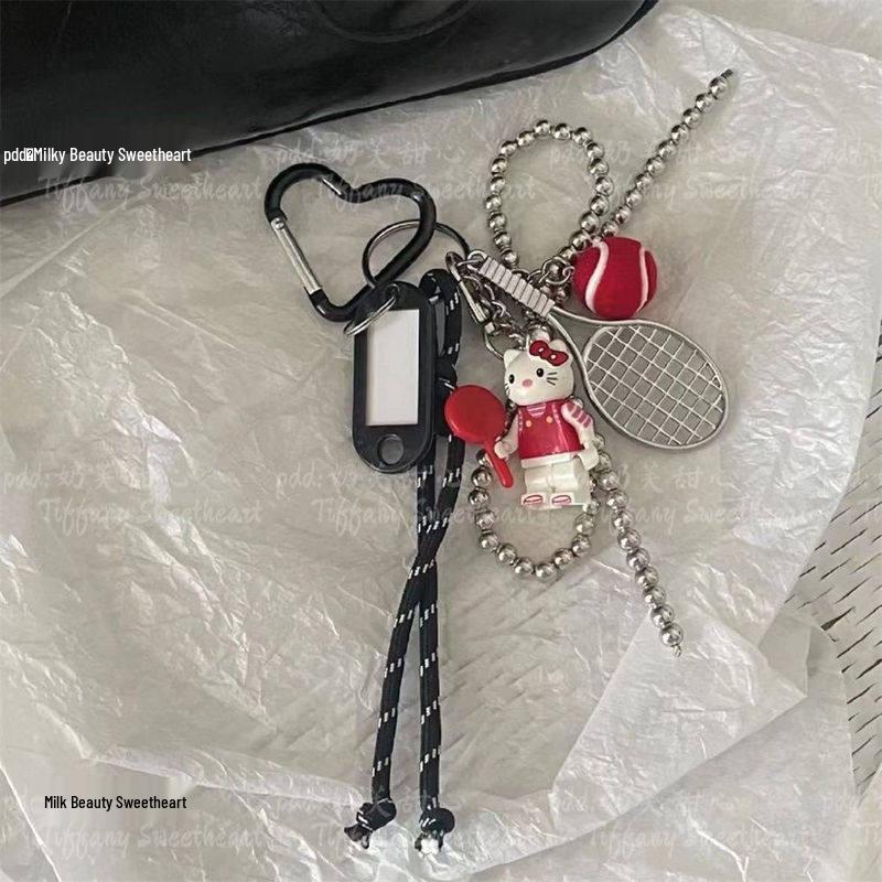 Miu Series Alien Heart-Shaped Keychain: Post-Apocalyptic Style Bag Charm and Carabiner Backpack Accessory