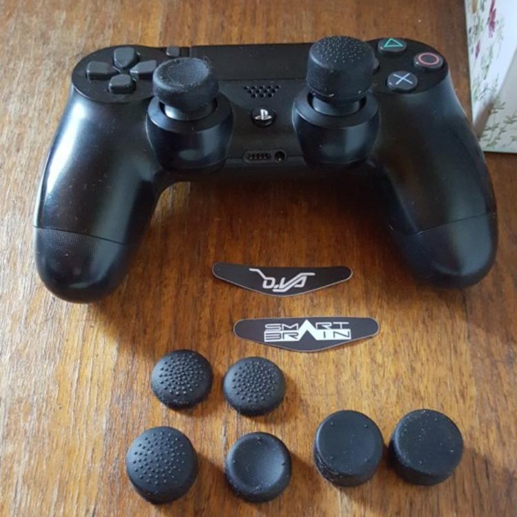 8Pcs Silicone Analog Thumb Stick Controller Grip  for Xbox One/S/Series X S/Switch Pro Thumb Grips for PS5/PS4 Parts