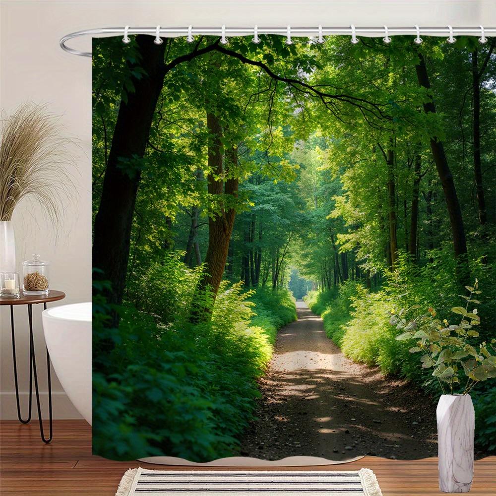 1 Stück Duschvorhang - Ruhiger Waldweg mit üppigem Grün und gesprenkeltem Sonnenlicht, Perfekt für die Badezimmerdekoration, Bringt