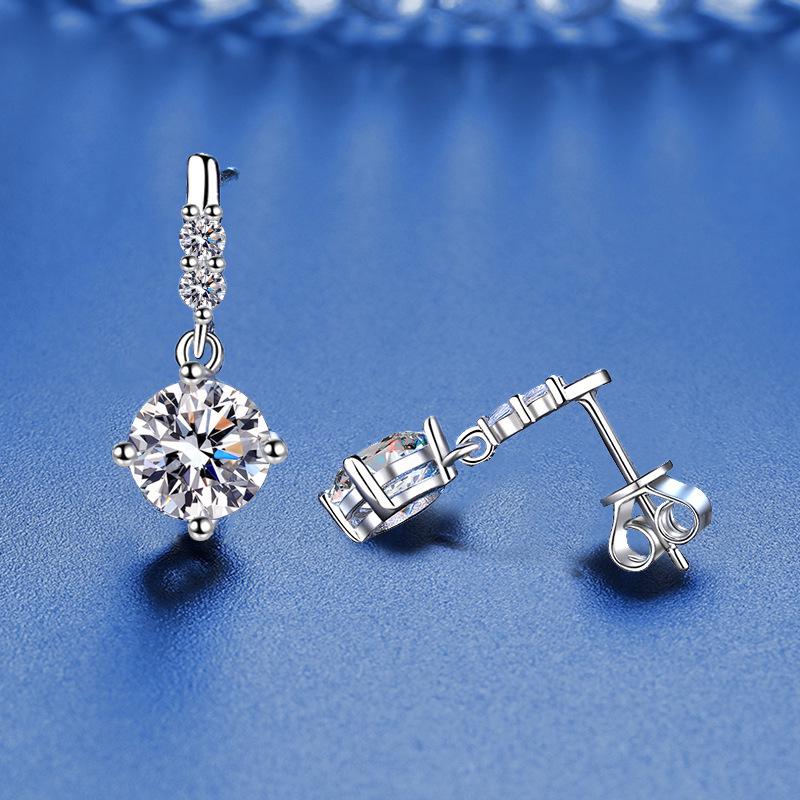 Exquisite S925 Silver Moissanite Tassel Stud Earrings for Women