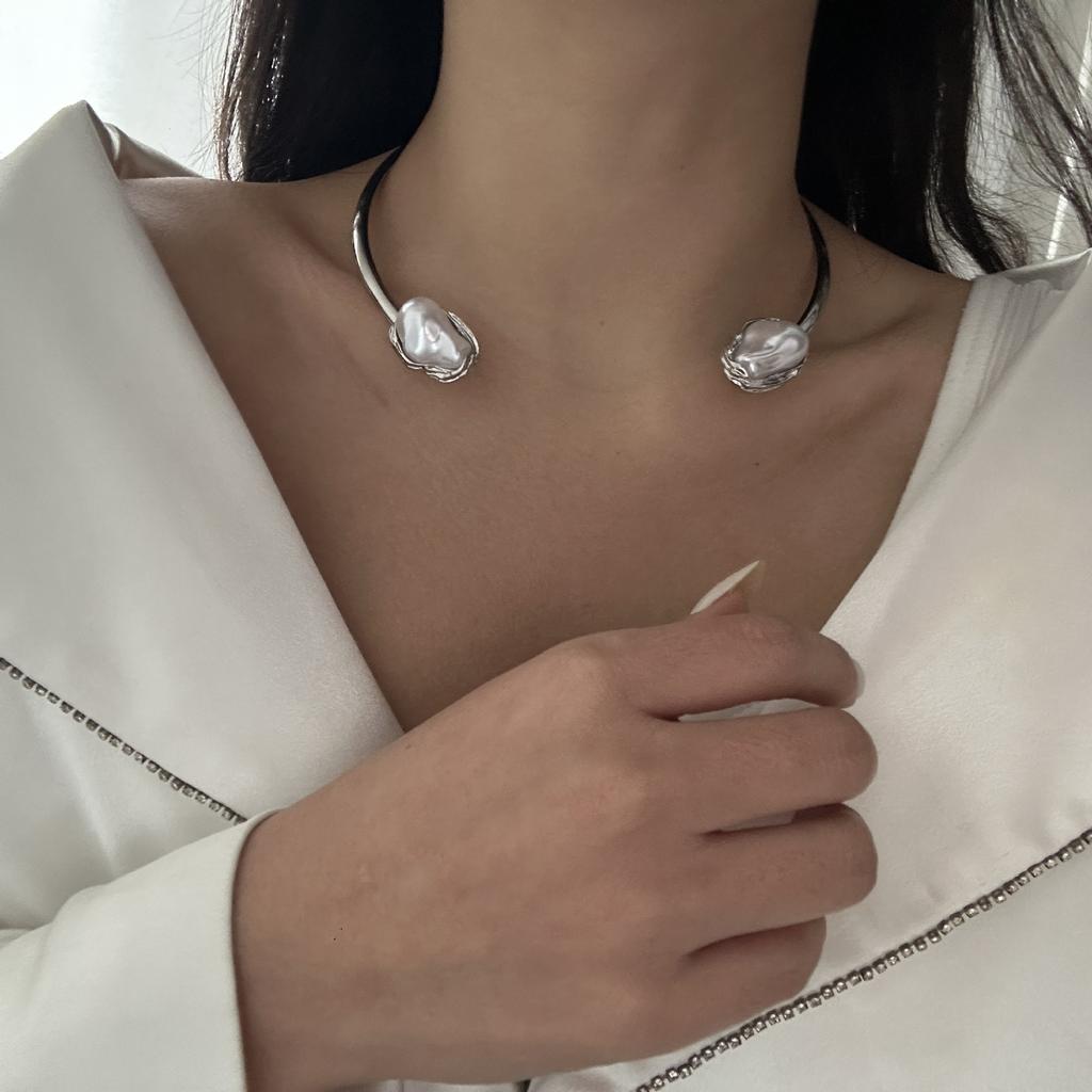 DIEZI French Style Baroque Imitation Zircon Torque Necklace Bangle Ring Set For Women Punk Gold copper Color Clavicle Zircon Set