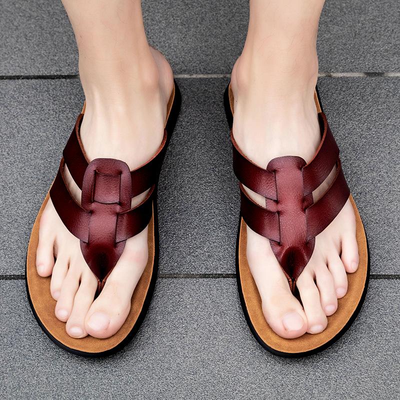 New Leather Flip-flops for Men Cool Beach Summer Shoes Hotel Slippers Man Lightweight Walking Flats Luxury Brand Men's Shoes