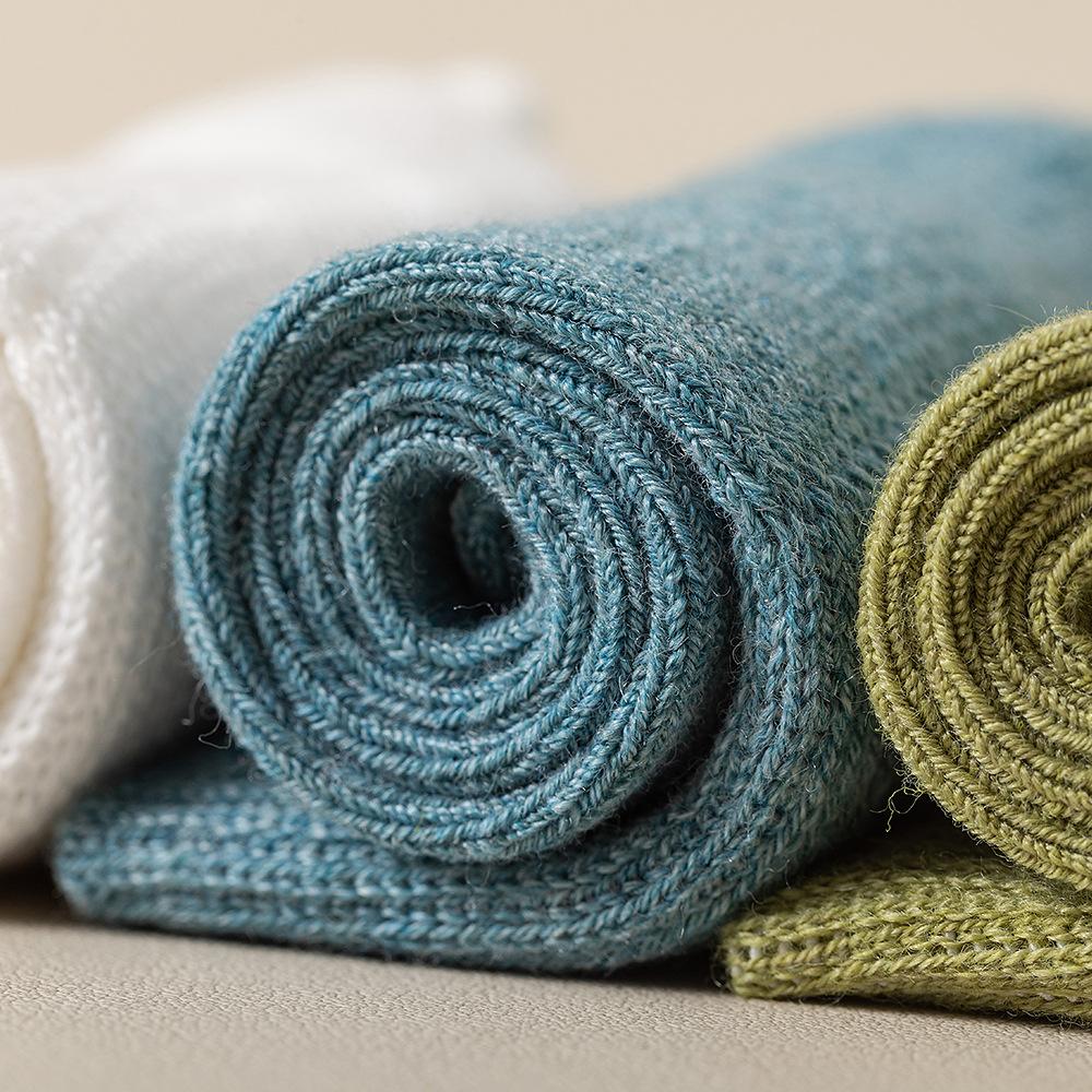 Female Autumn and Winter Thick Type Warm Antibacterial Anti Pilling High Drum Wool Socks