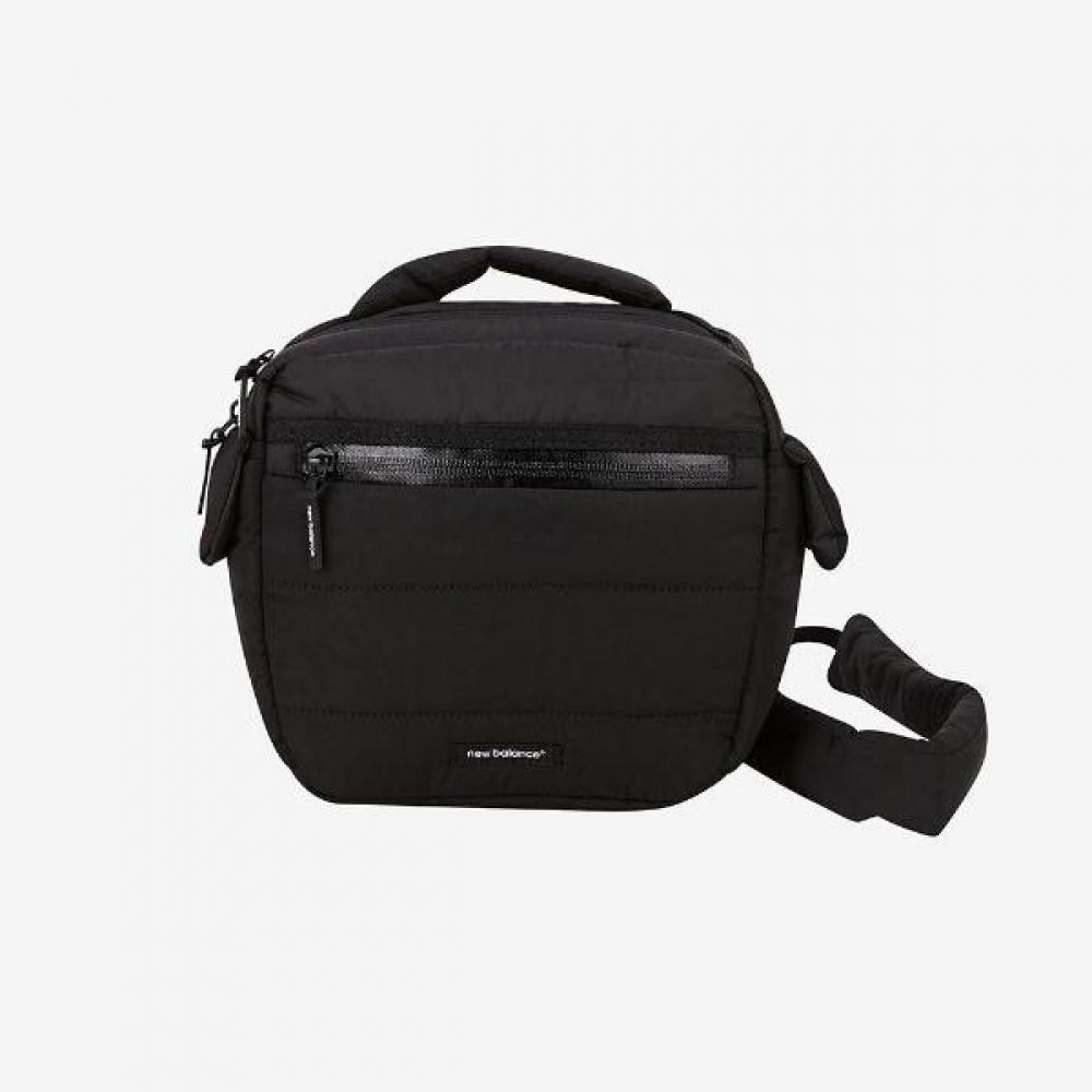 

New Balance Half Club Public Pooper Square Mini Bag Black Nbgcdff804 19 FREE