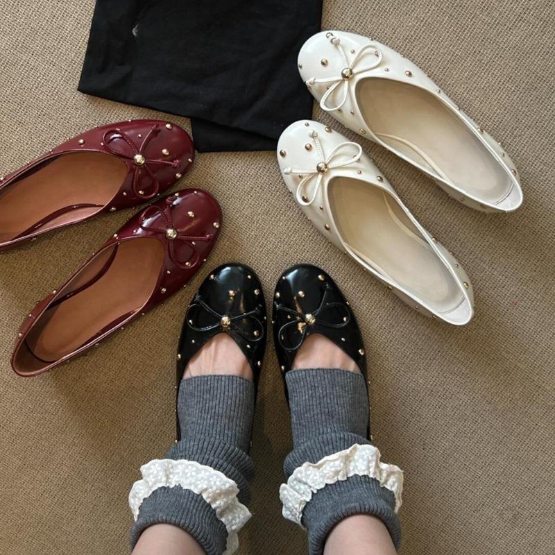 Fashion Rivet Bow Flat Shoes Autumn New Round Toe Shallow Mouth Slip-on Soft Sole Anti-Slip Wear-Resistant Single Shoes
