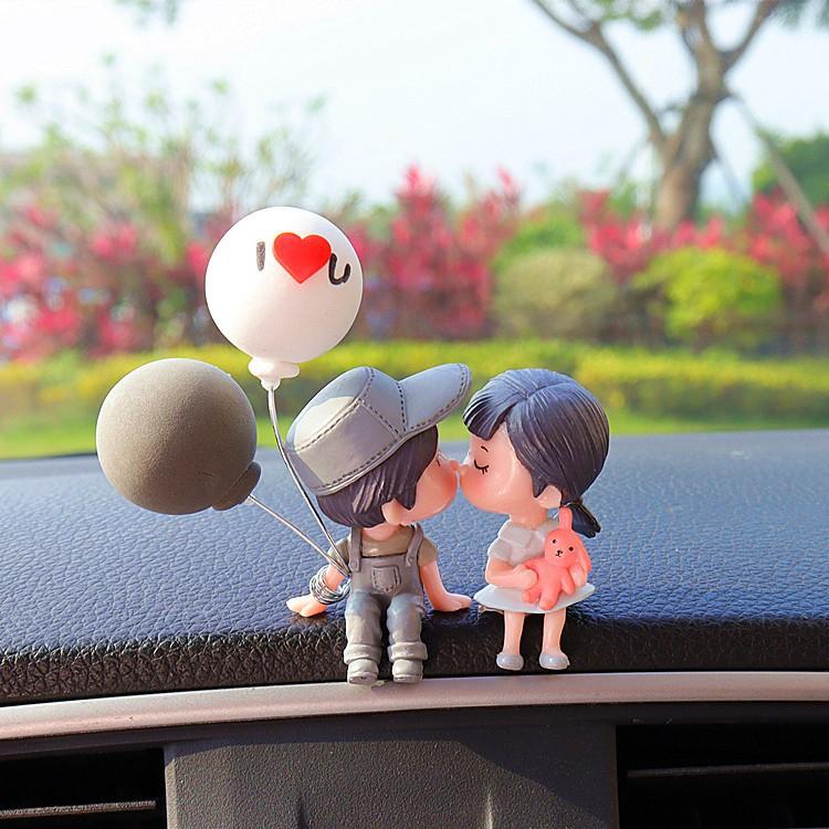 

Cute Couple Car Ornaments Interior Decoration Crafts Home Office Desk Balloons Couple Ornaments Instrument Panel Figurine Decor серый