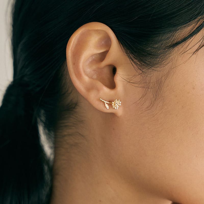 

NEBR Flower Crown E 01 gold