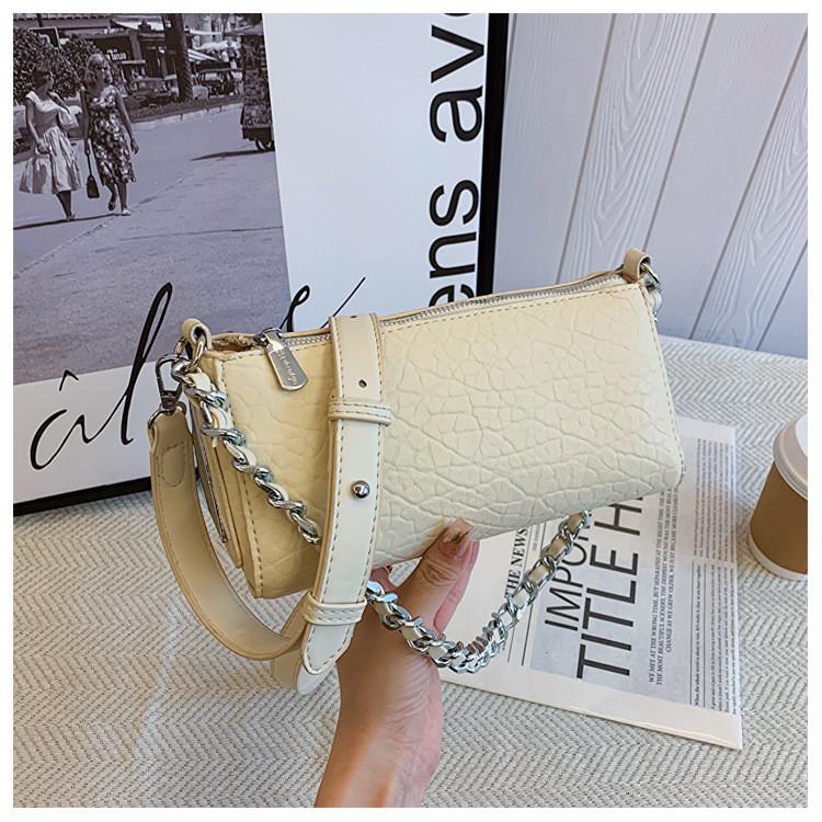 Stylish Urban Minimalist Pu Small Square Bag With Chain Detailing