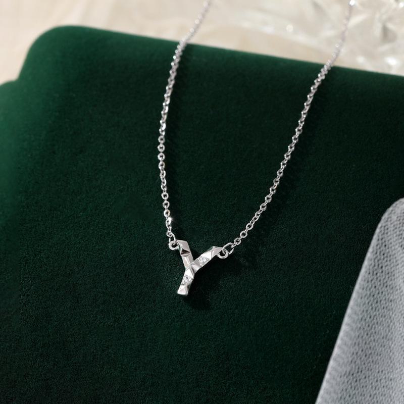 Banyan Tree S925 Silber Halskette mit englischen Buchstaben und Diamanten – Elegante und vielseitige Schlüsselbeinkette für Damen